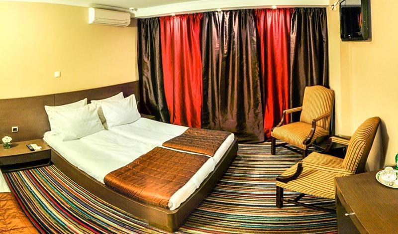 Sky Hotel Sarajevo Extérieur photo